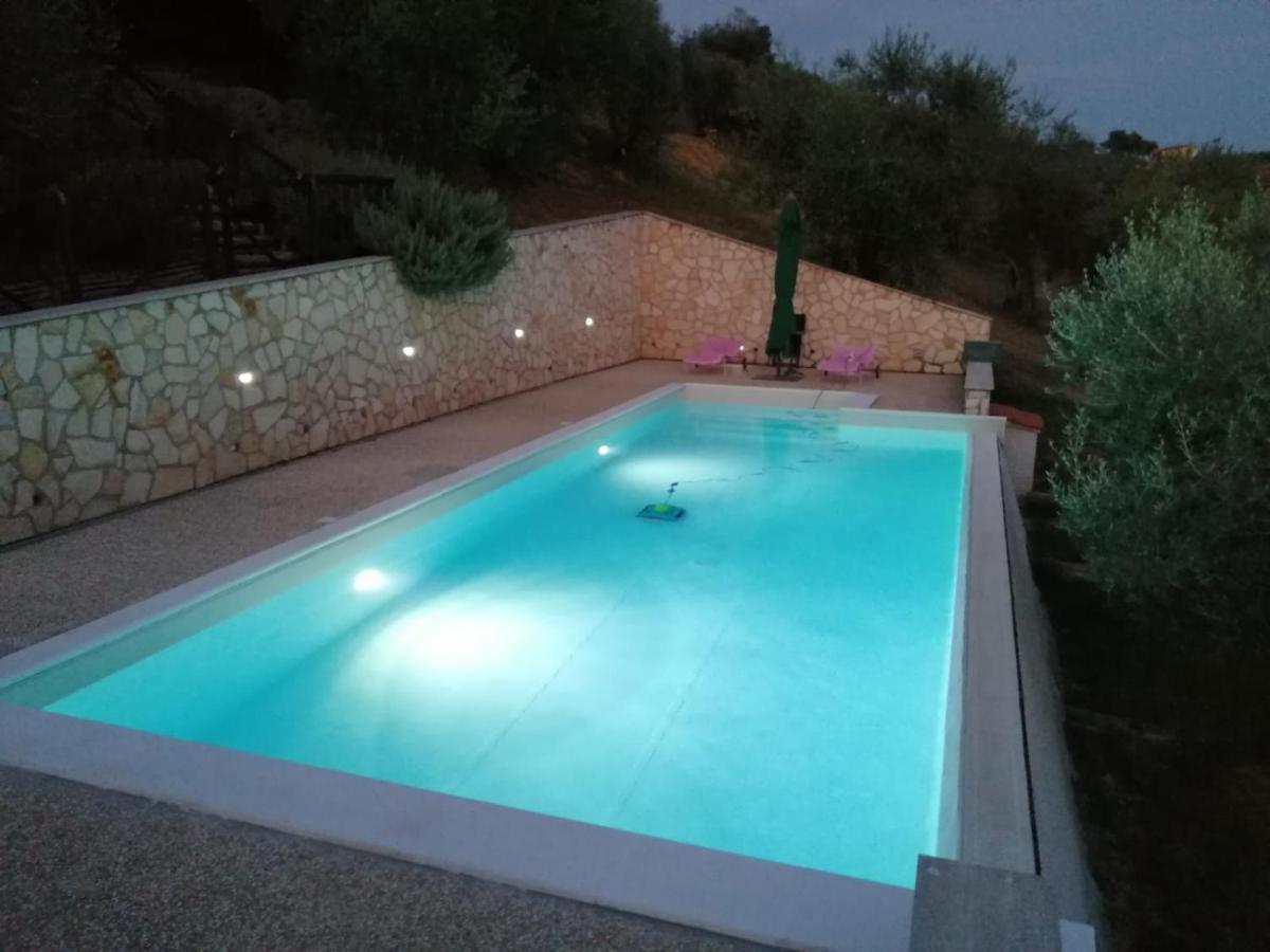 La Tana Delle Stelle B&B Di Charme E Relax Fara in Sabina Exterior photo