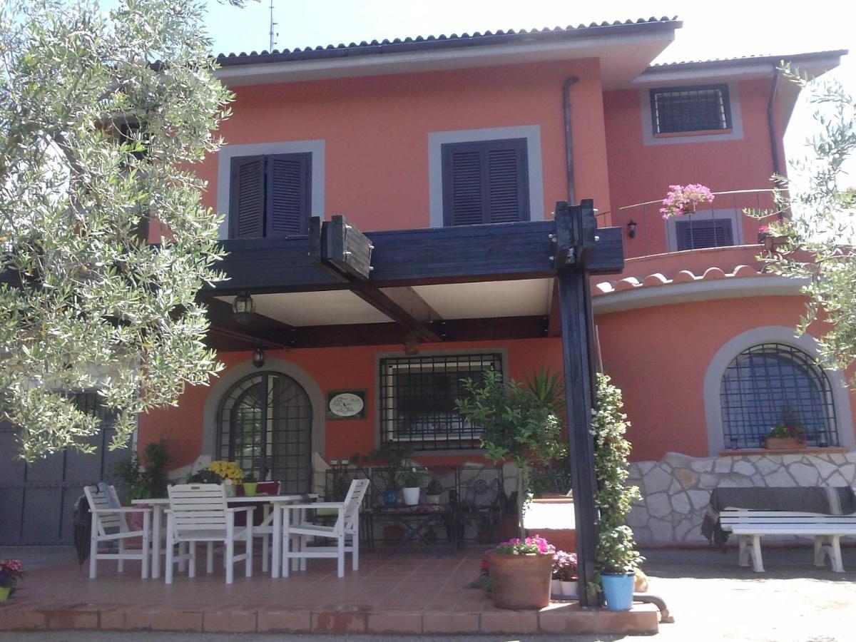 La Tana Delle Stelle B&B Di Charme E Relax Fara in Sabina Exterior photo